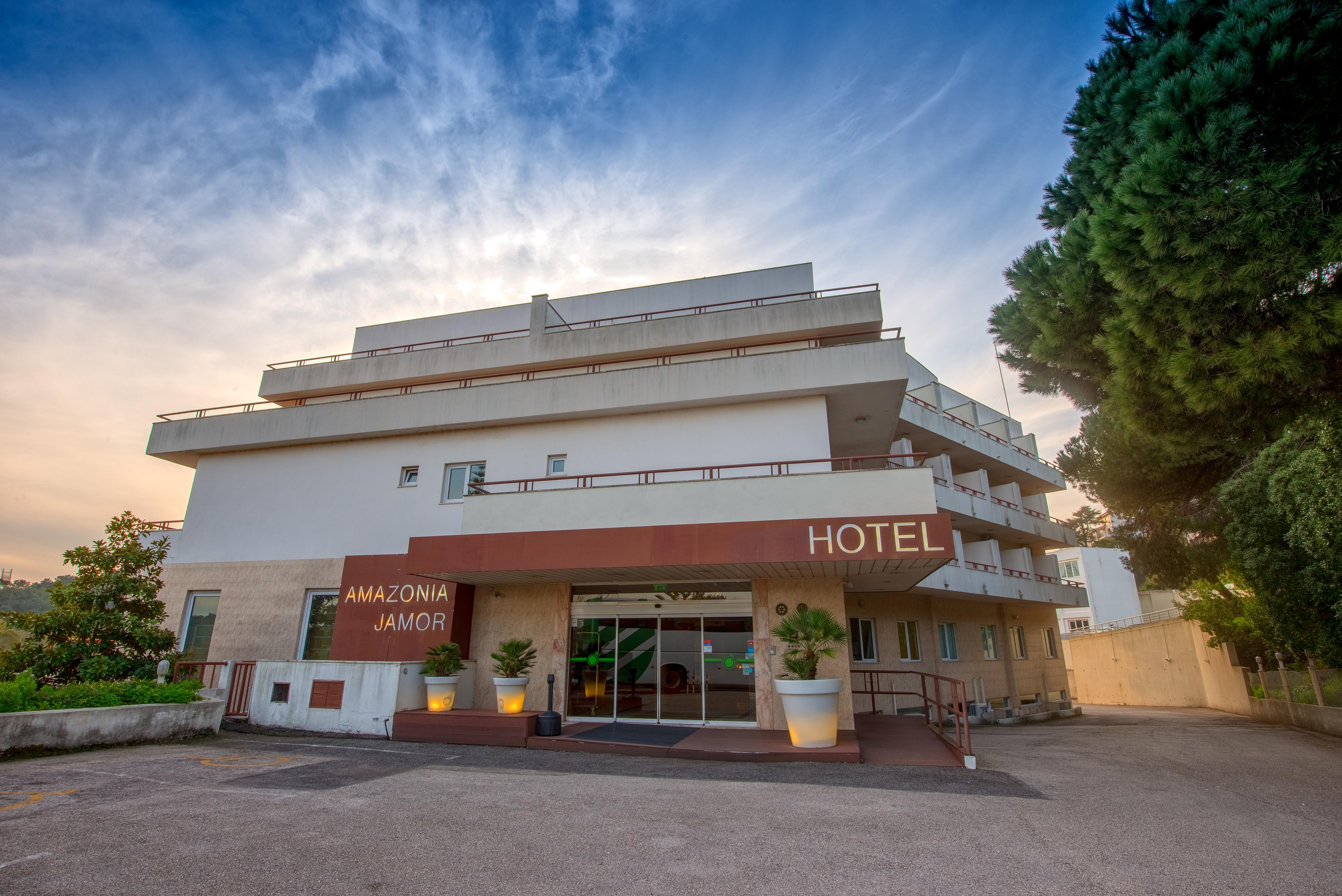 Amazonia Jamor Hotel Linda-a-Pastora Exterior photo